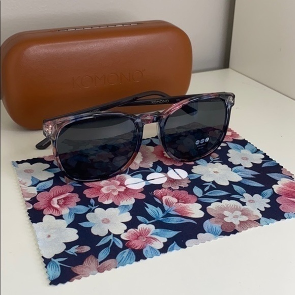 Komono Urkel Floral New Sunglasses - Picture 4 of 14